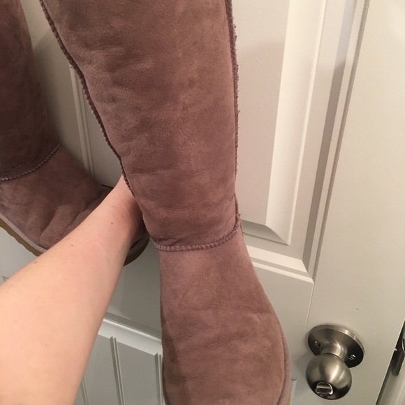 Light purple Ugg boots - Picture 1 of 6